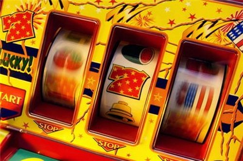 Slot-machine de casino de bitcoin faz batota