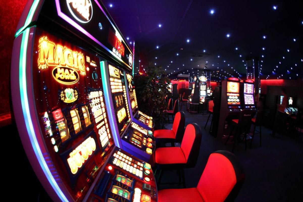 Dirección de casinos y juegos de azar